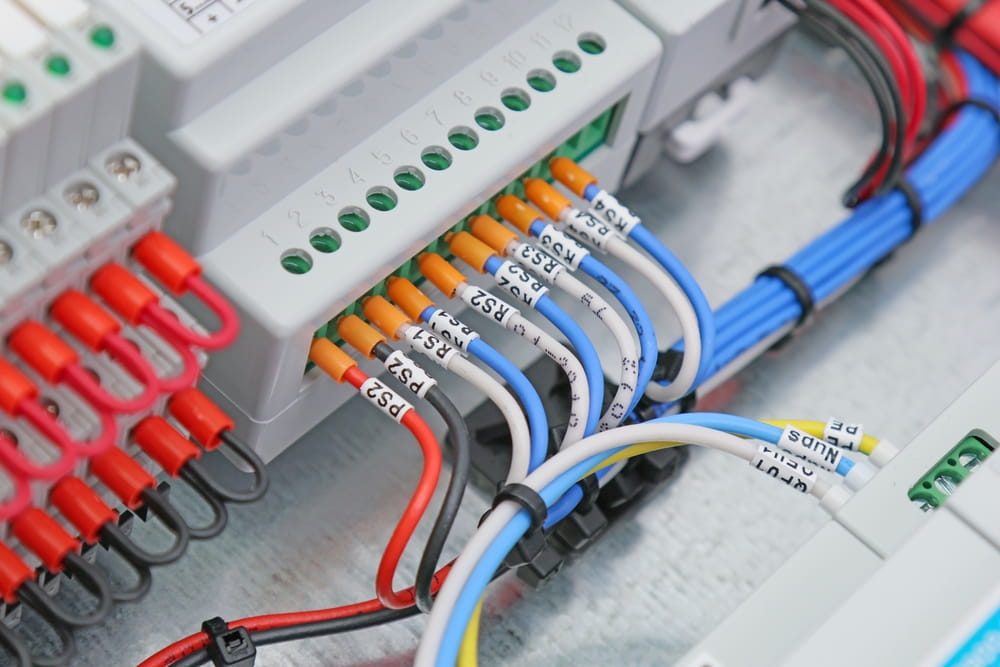 Installation électrique : pourquoi la mise en conformité est essentielle pour votre sécurité ?